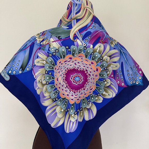 Salvatore Ferragamo Silk Scarf - Picture 7 of 16